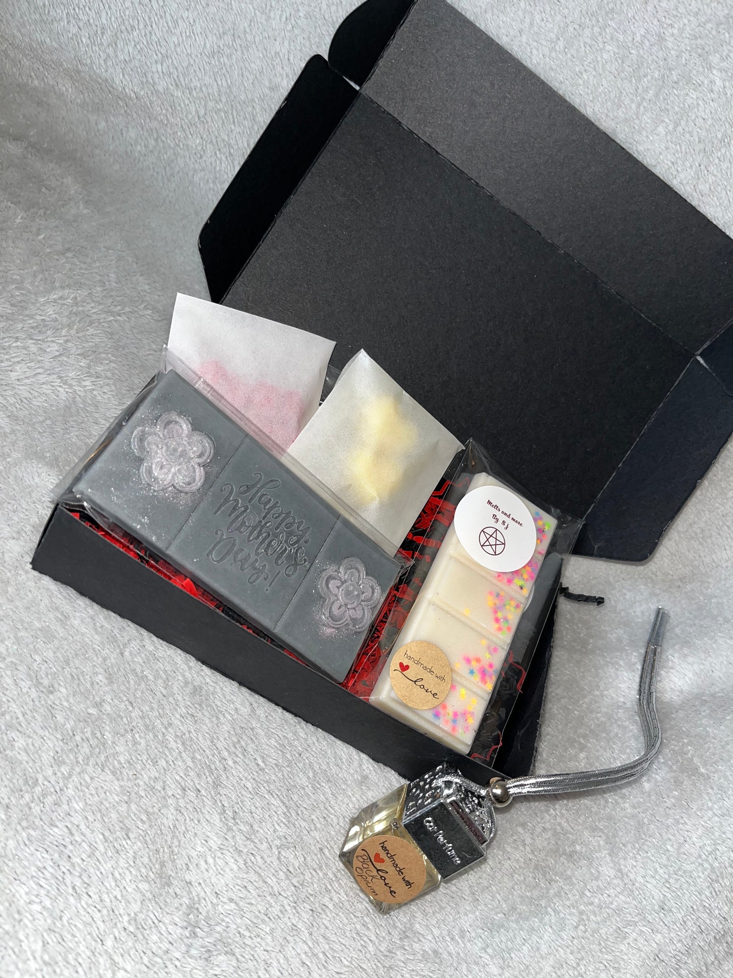 Gift box (2)